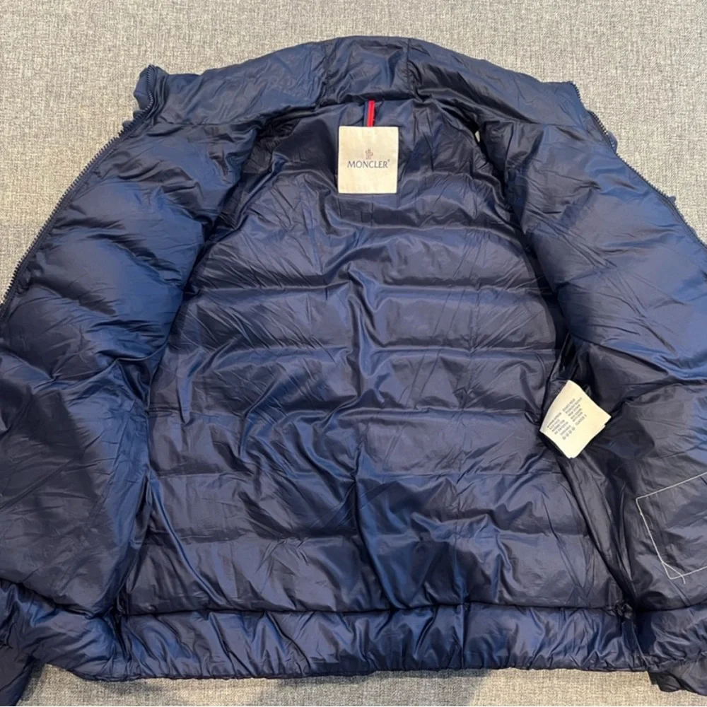 Moncler Puffer Jacket - Picture 2 of 8